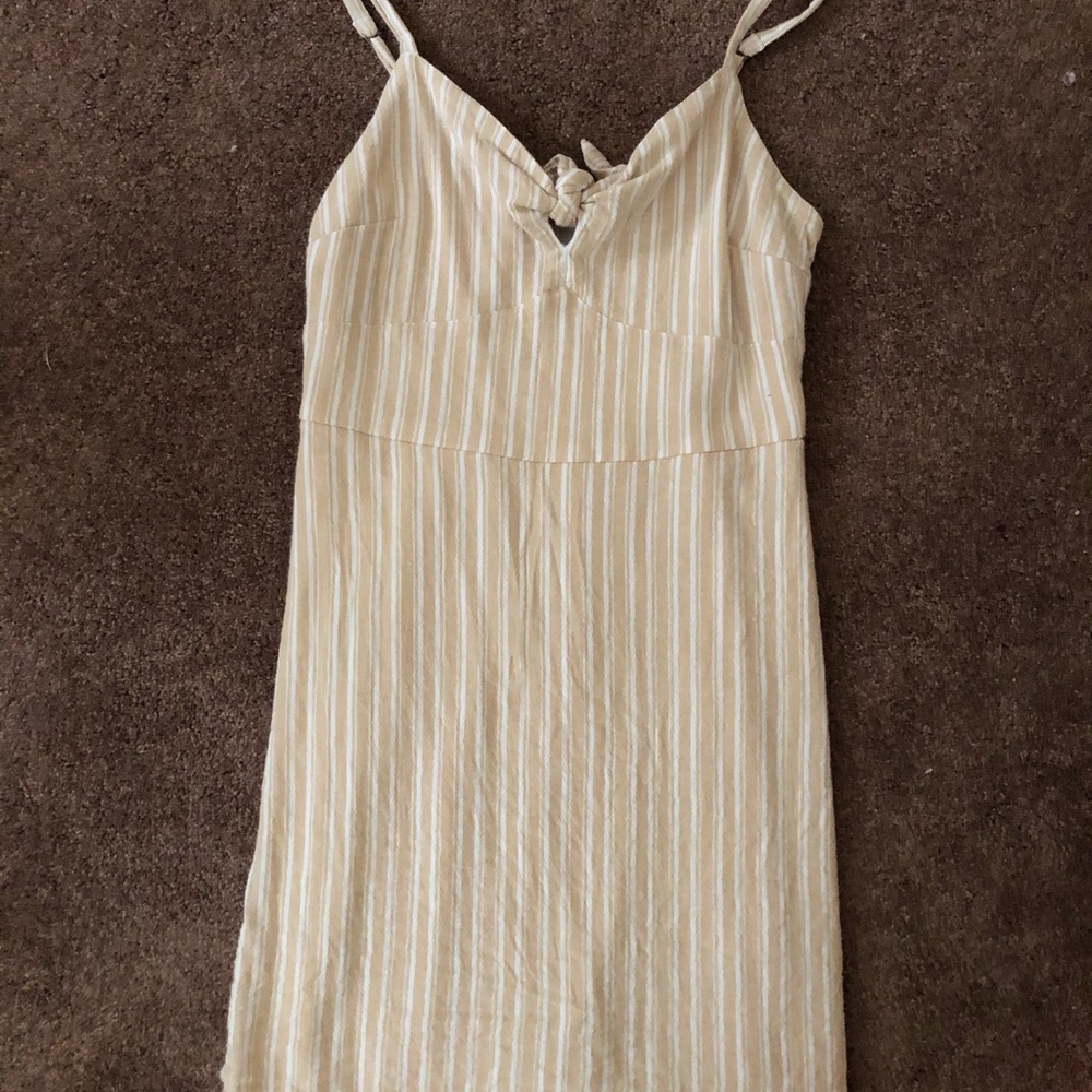 HOLLISTER YELLOW WHITE STRIPE TIE FRONT DRESS